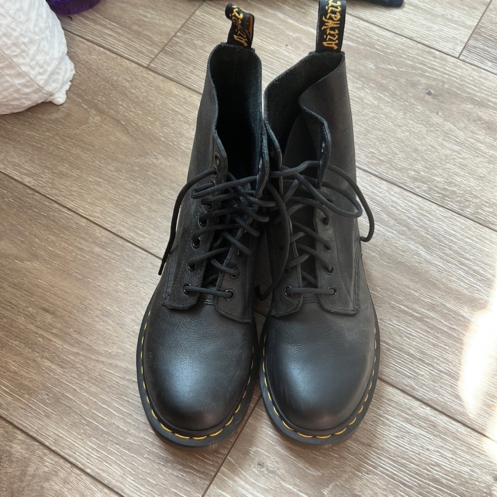 Dr Marten Combat Boots